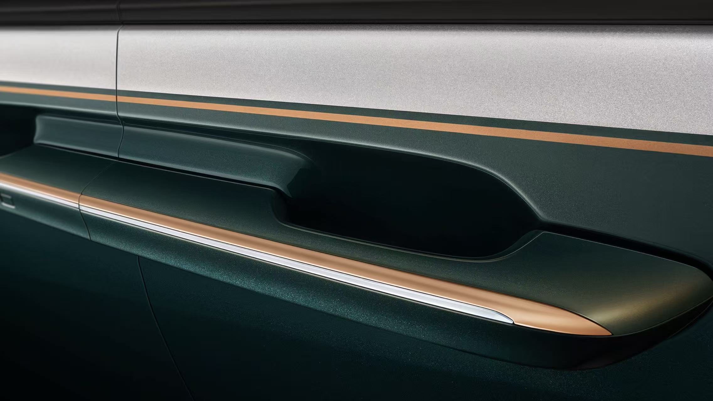 图片2 金色腰线.jpg