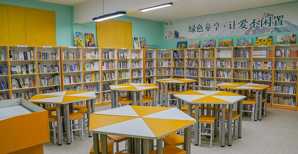 3-新落成的“绿动未来”环保公益图书馆.jpg