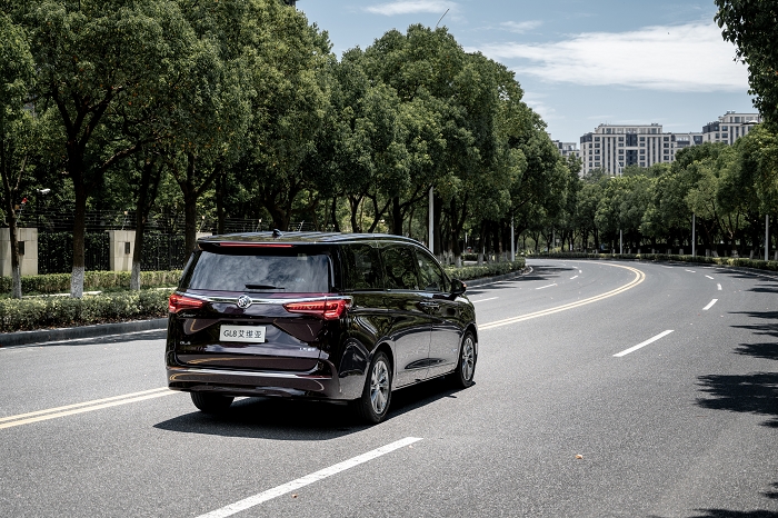 2022款别克GL8艾维亚-8.jpg